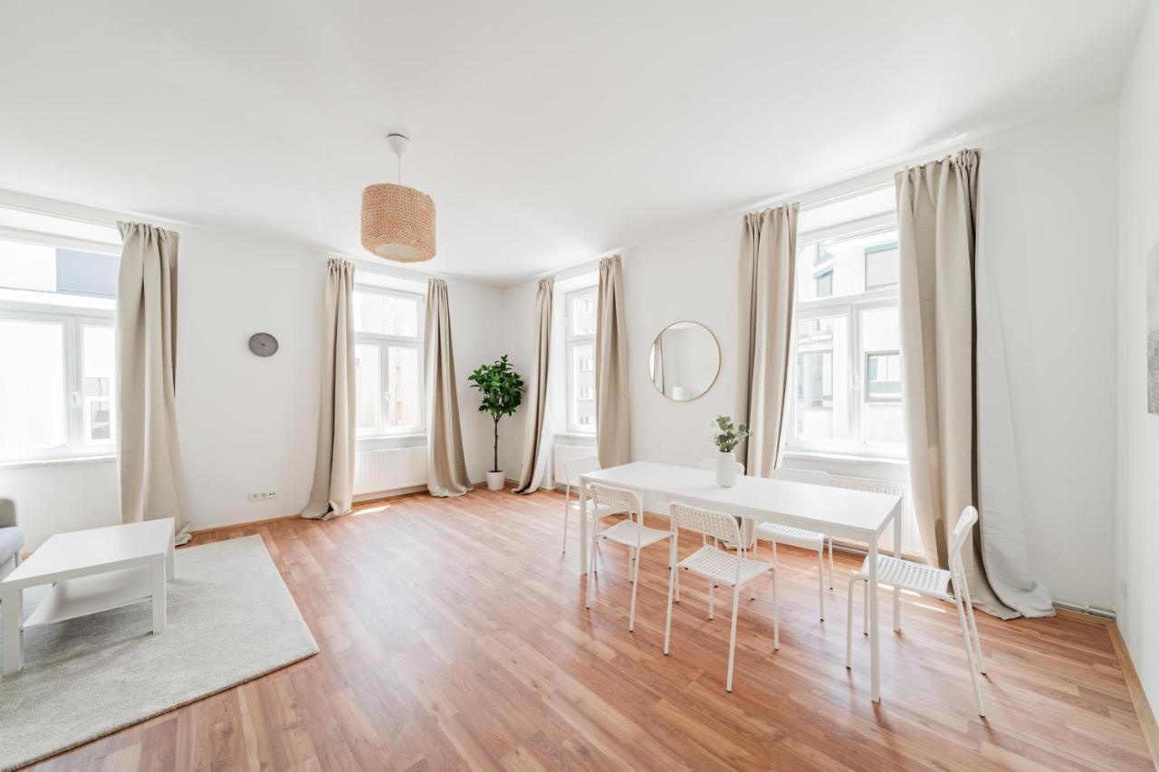 Central Appartment Wien Exteriör bild